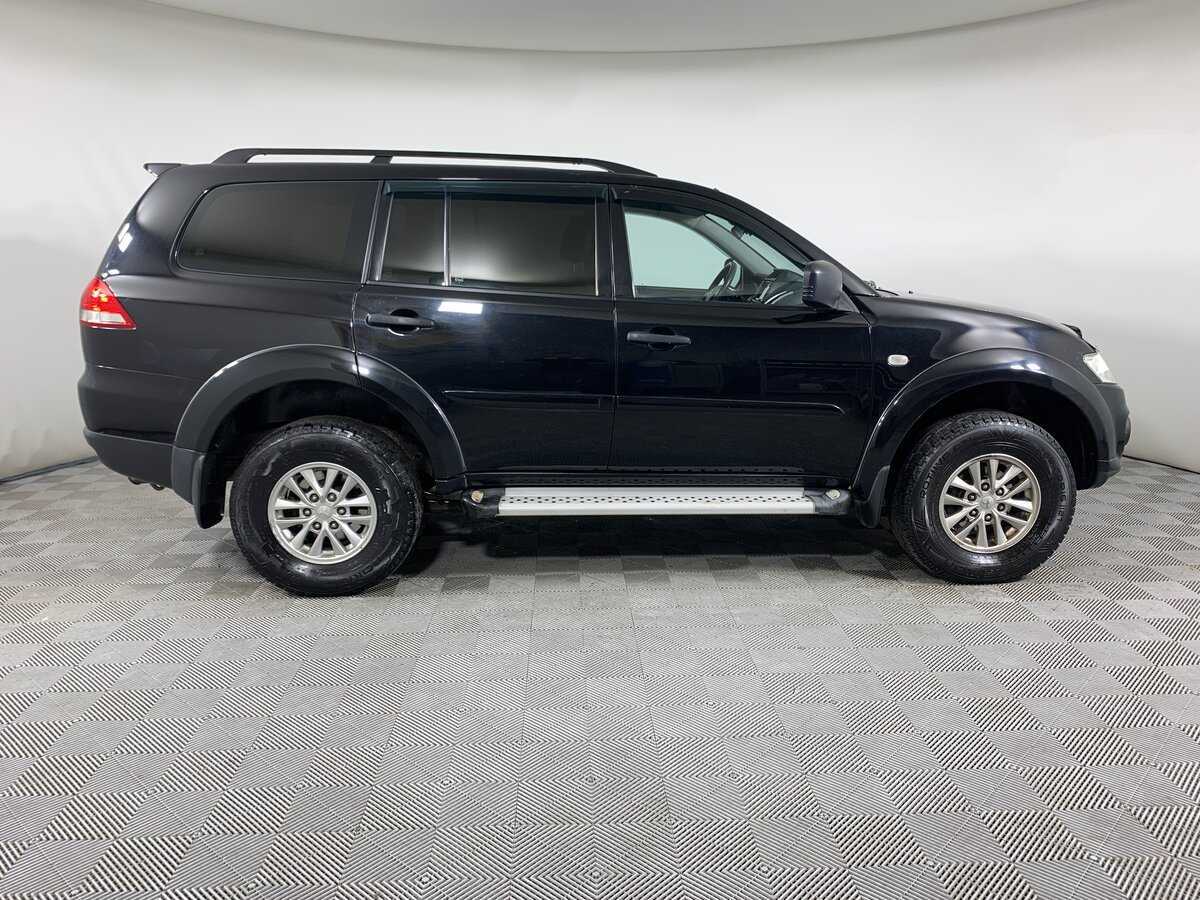 Mitsubishi Pajero Sport 2014 года с пробегом. Фото: #3
