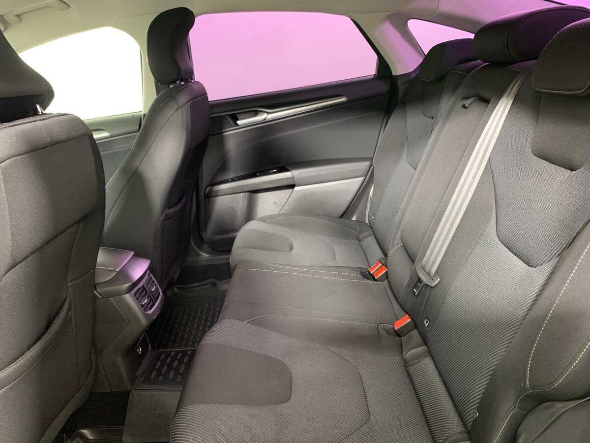 Ford Mondeo 2017 года с пробегом. Фото: #18