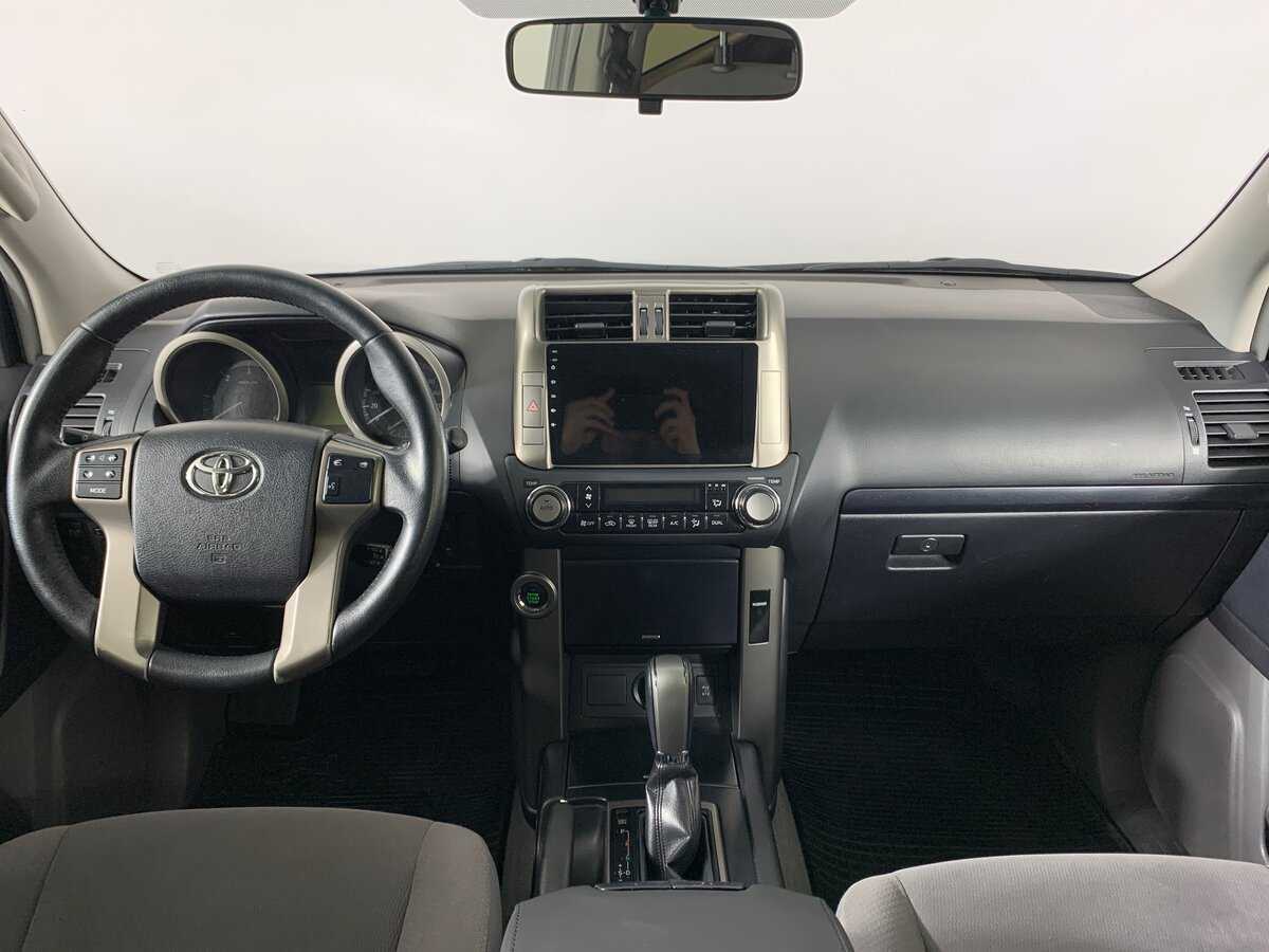 Toyota Land Cruiser Prado 2012 года с пробегом. Фото: #9