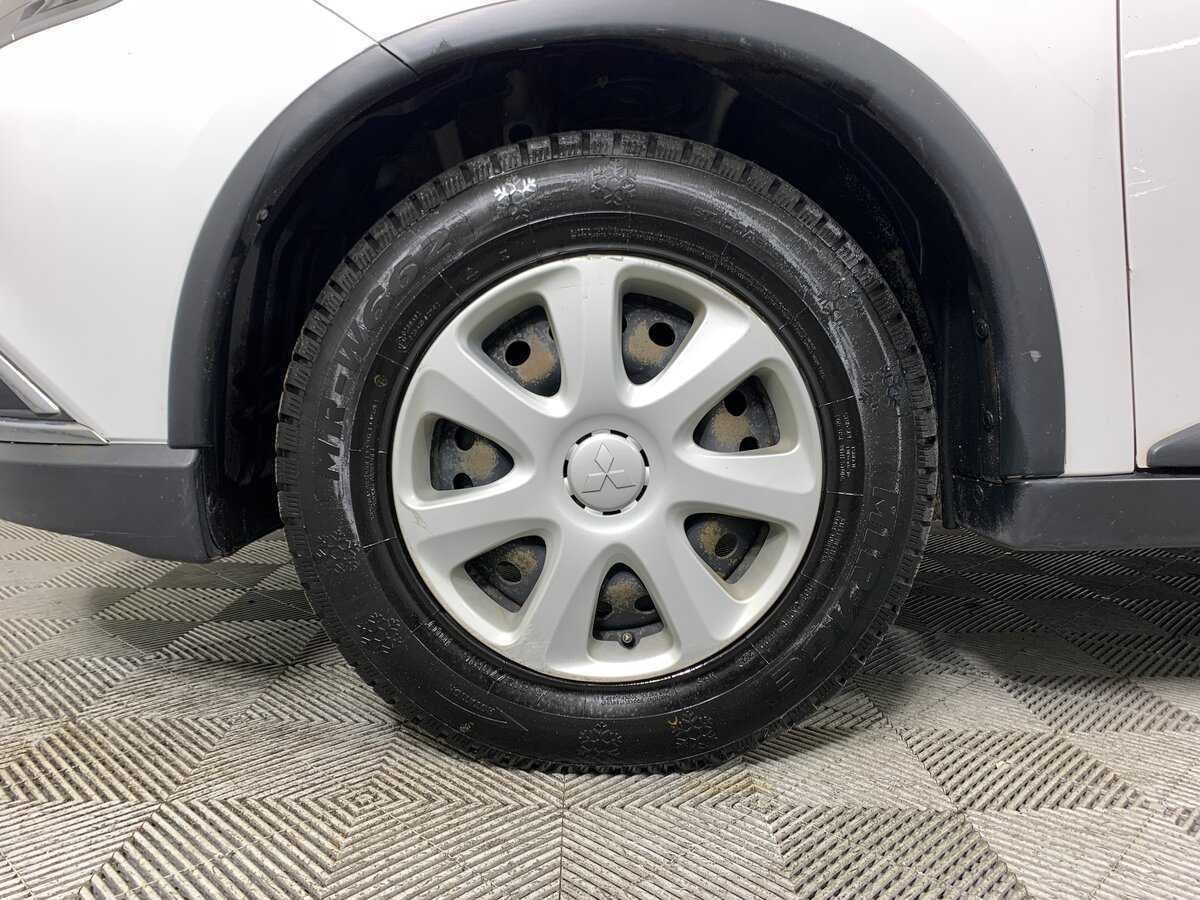 Mitsubishi Outlander 2017 года с пробегом. Фото: #8