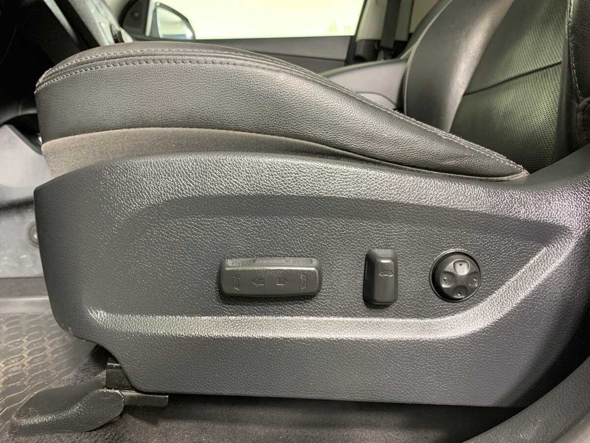 Hyundai Santa Fe 2017 года с пробегом. Фото: #16