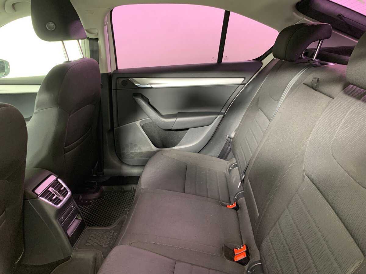 Skoda Octavia 2015 года с пробегом. Фото: #18