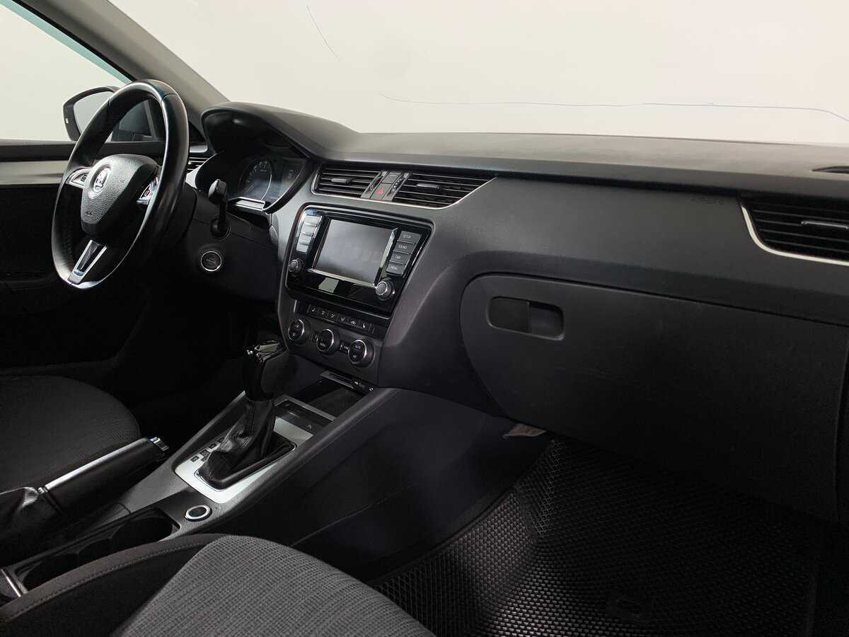 Skoda Octavia 2017 года с пробегом. Фото: #13