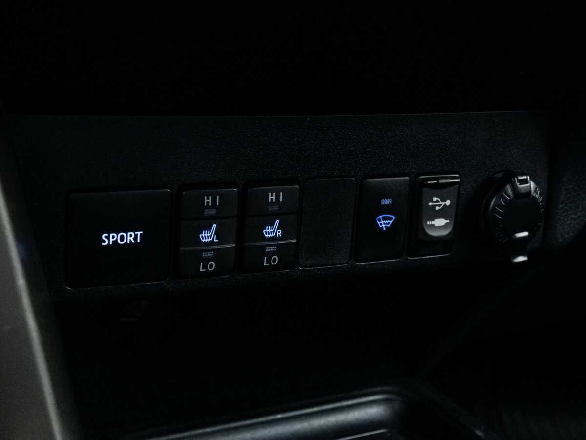 Toyota RAV4 2015 года с пробегом. Фото: #12