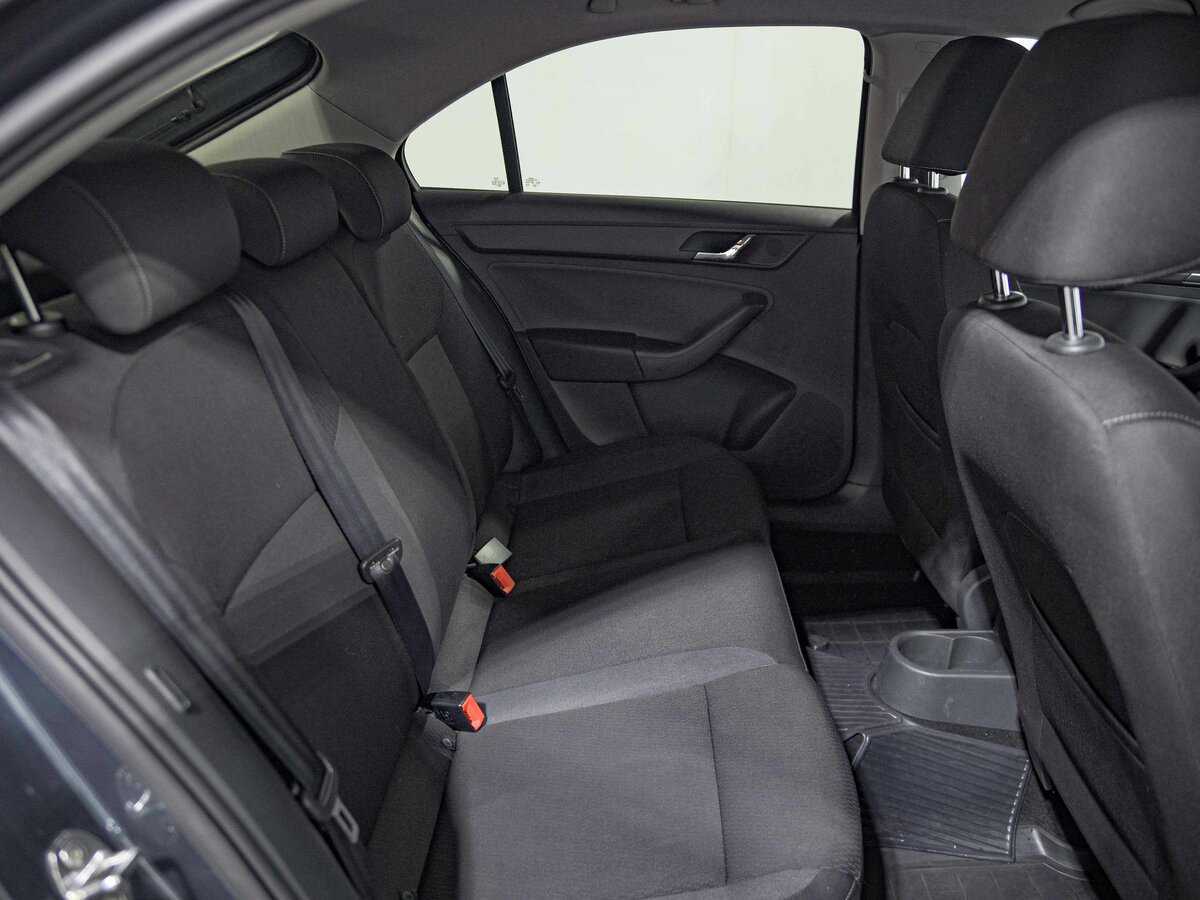 Skoda Rapid 2015 года с пробегом. Фото: #11