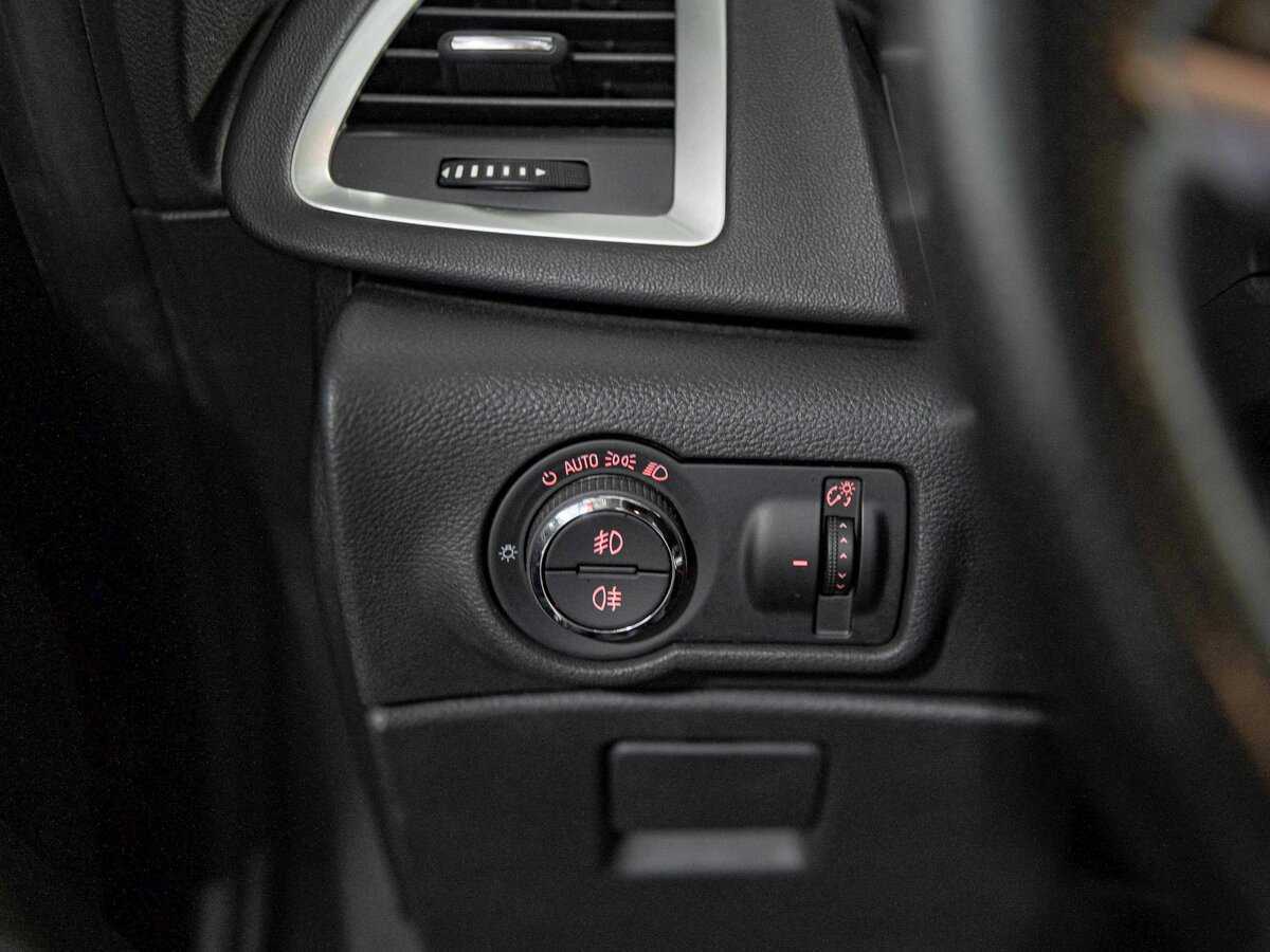 Opel Astra 2012 года с пробегом. Фото: #10