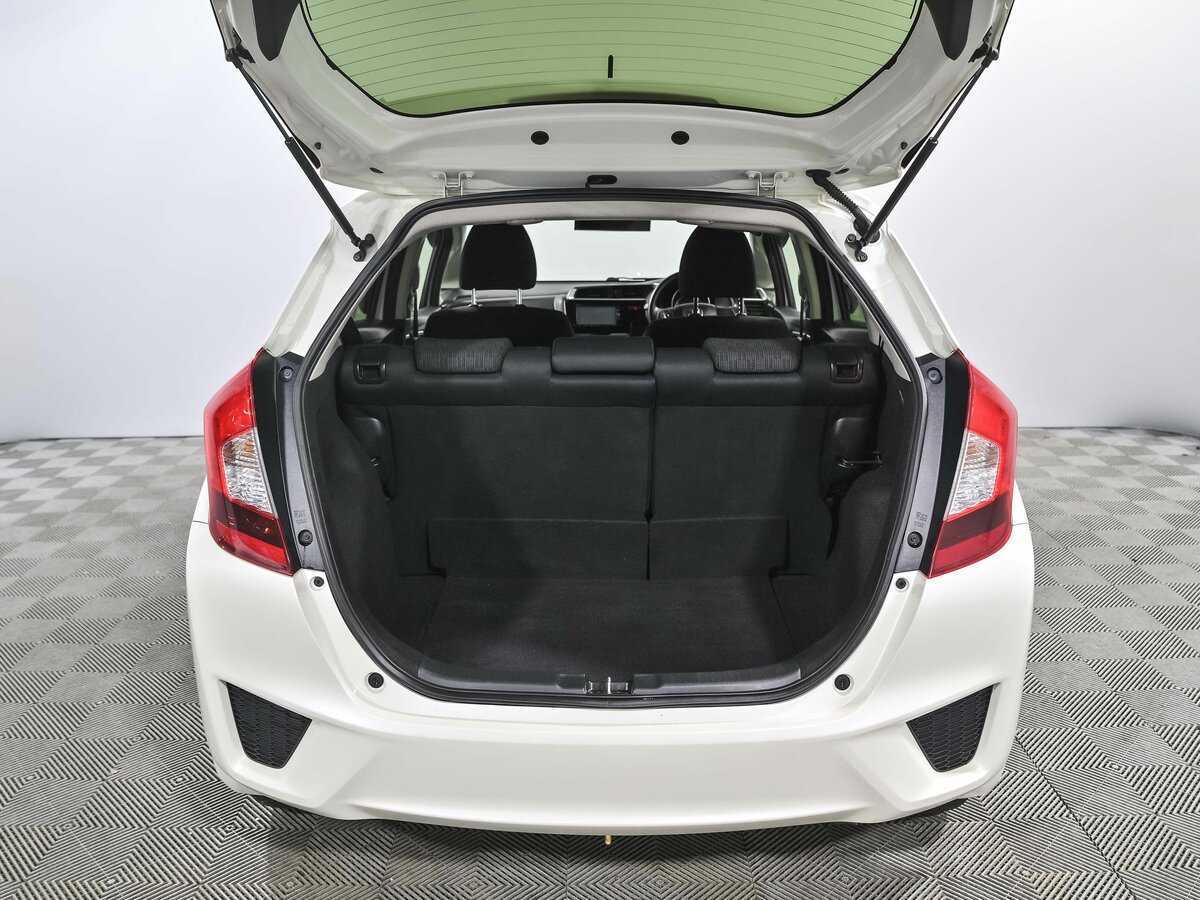 Honda Fit 2016 года с пробегом. Фото: #16
