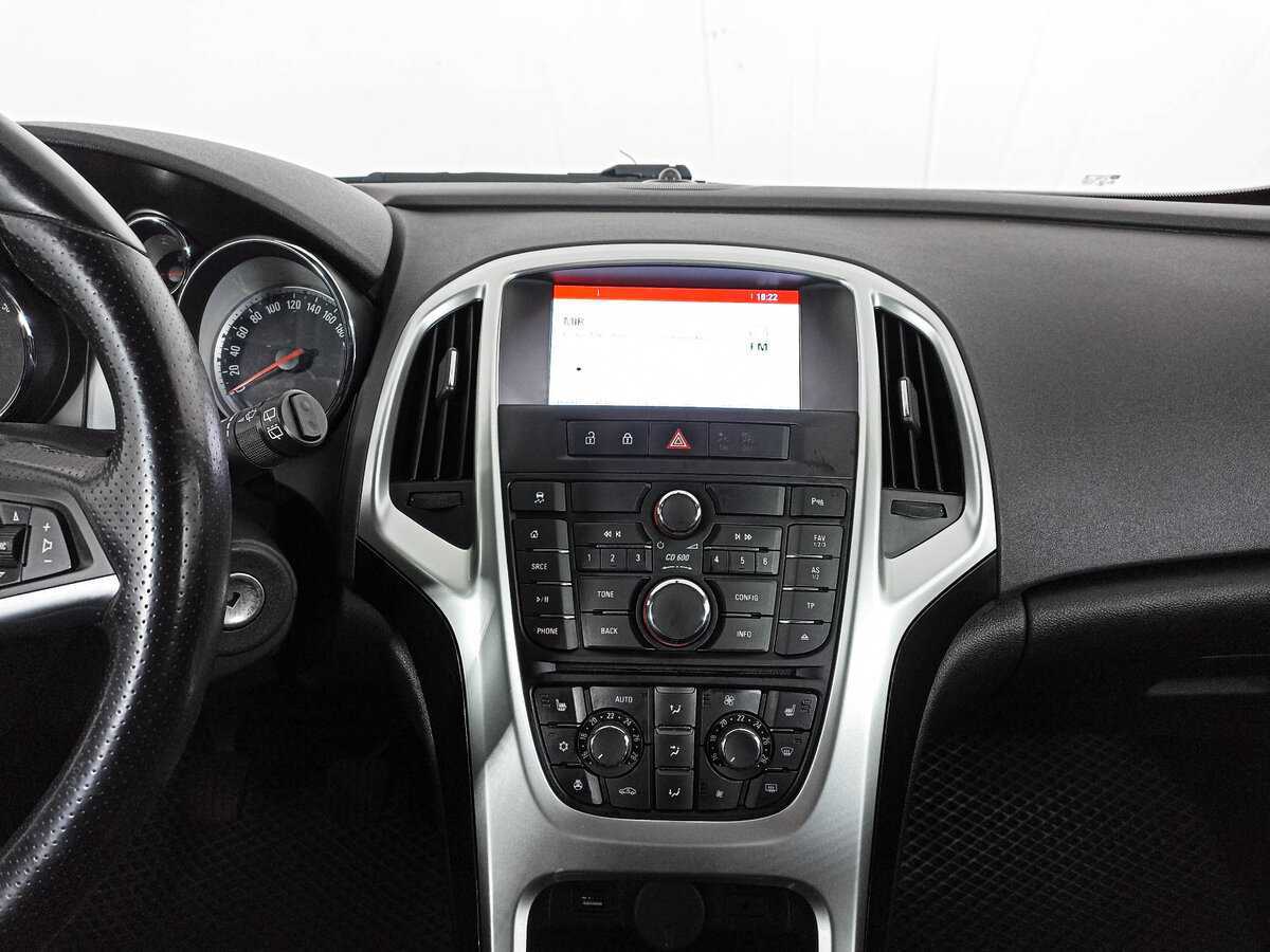 Opel Astra 2014 года с пробегом. Фото: #14