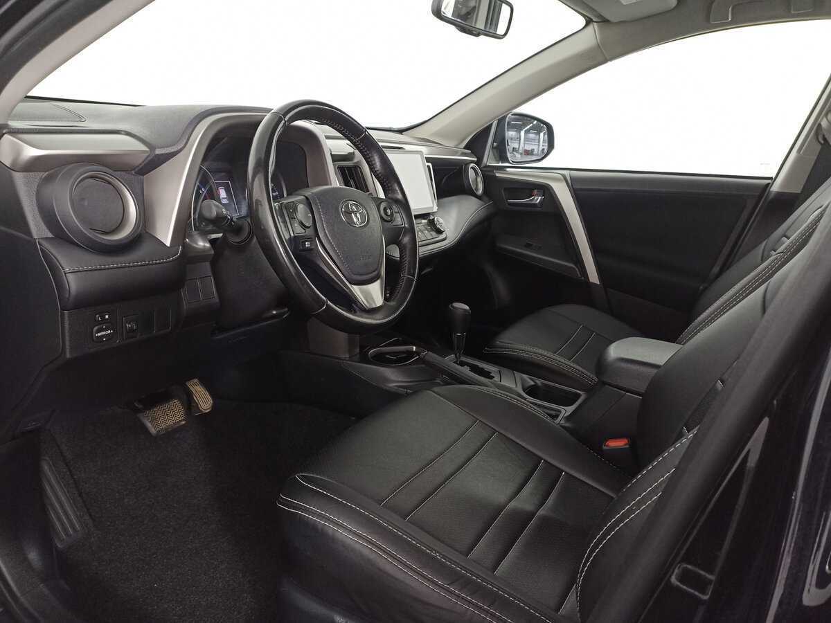 Toyota RAV4 2019 года с пробегом. Фото: #15