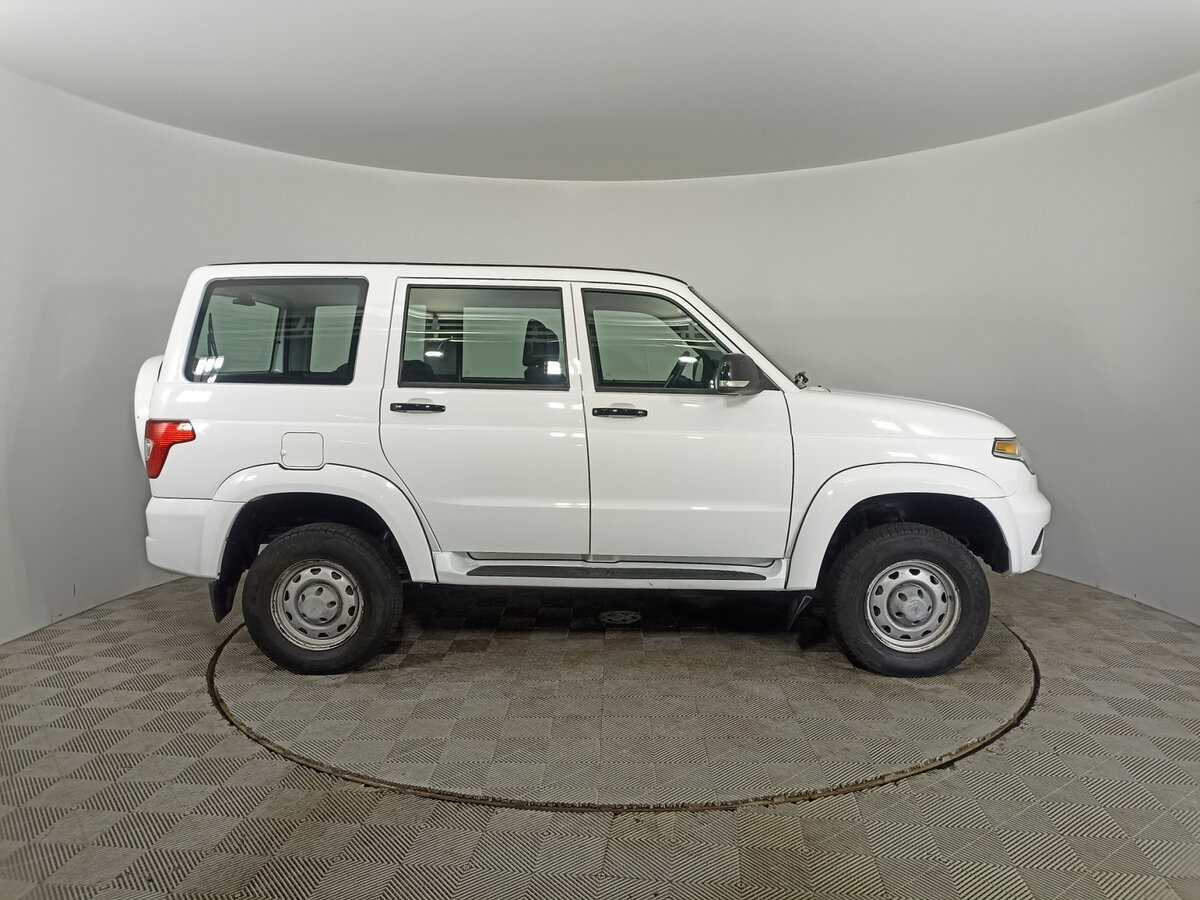 УАЗ Patriot 2018 года с пробегом. Фото: #3