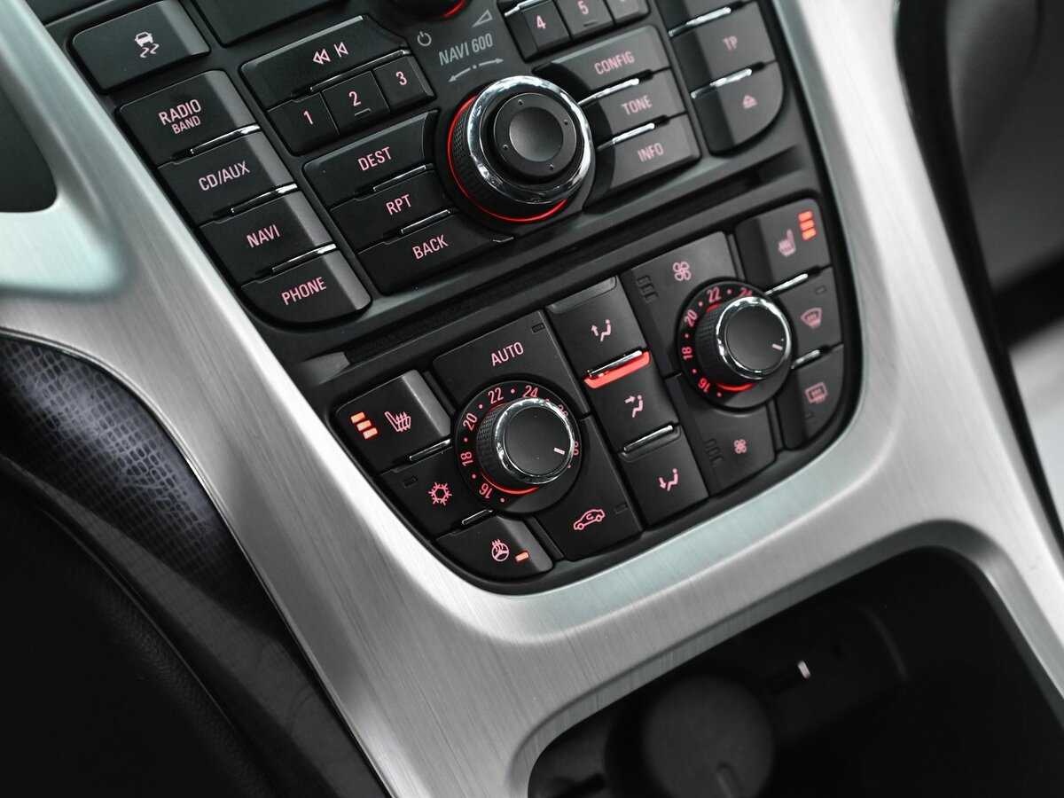 Opel Astra 2012 года с пробегом. Фото: #9