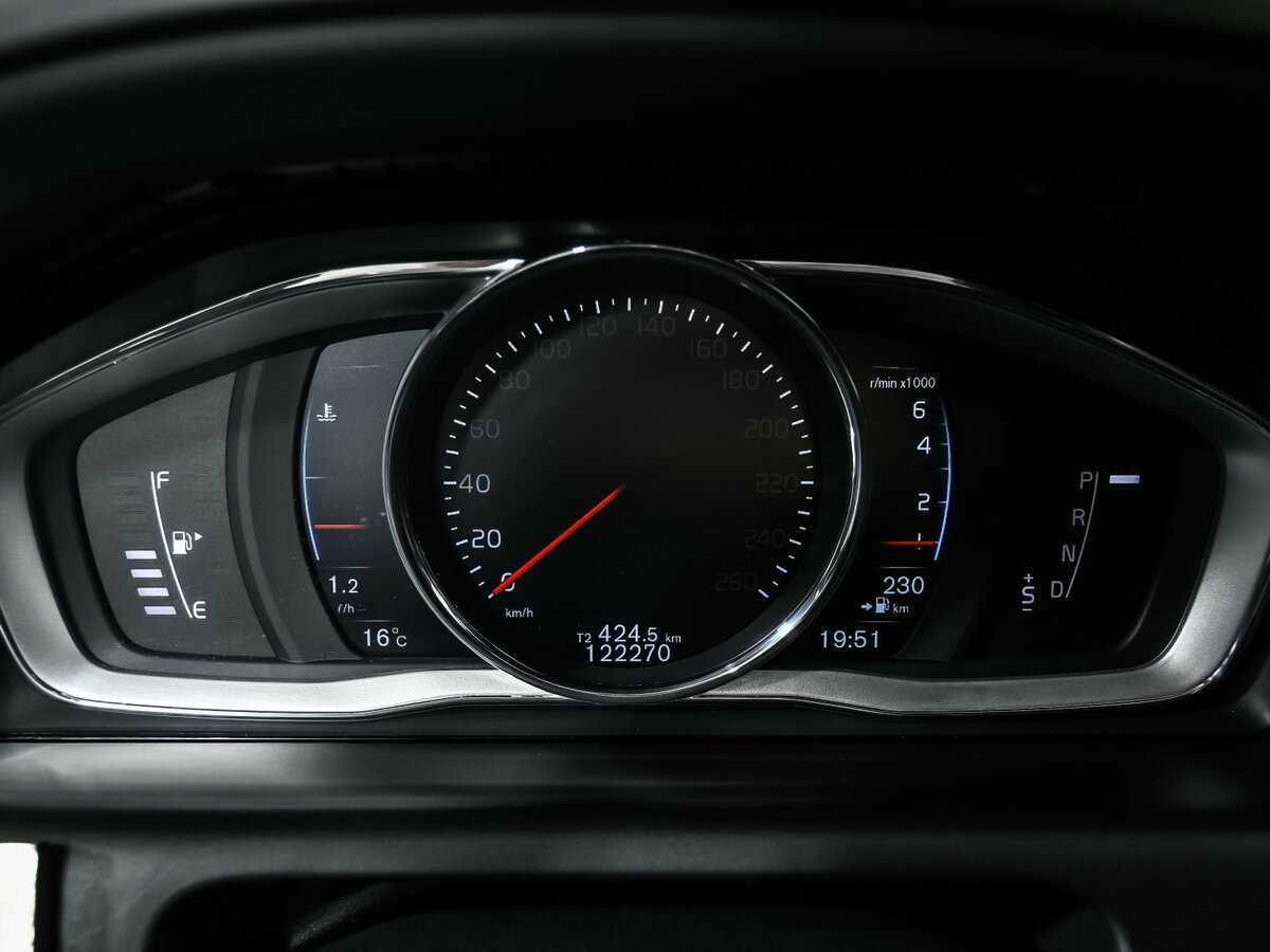 Volvo XC60 2017 года с пробегом. Фото: #9