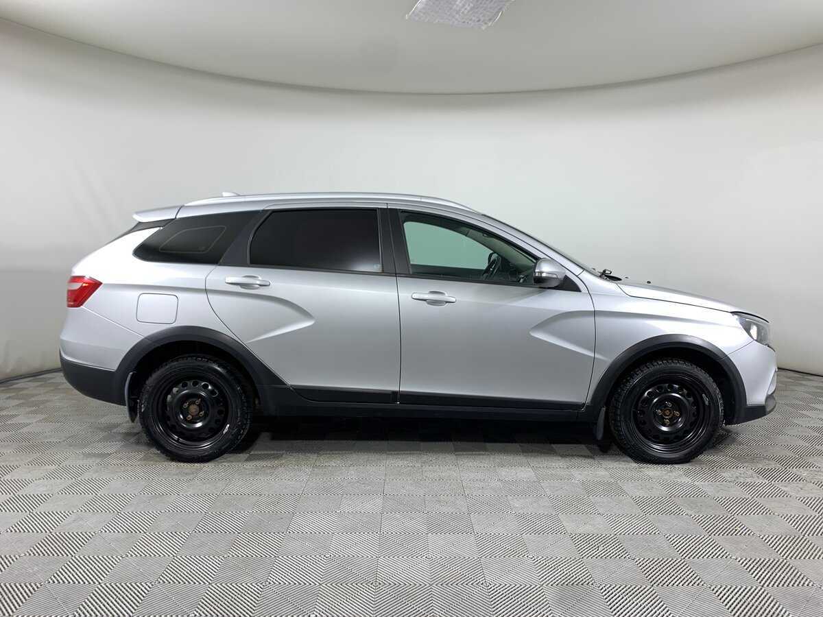 Lada (ВАЗ) Vesta 2017 года с пробегом. Фото: #3