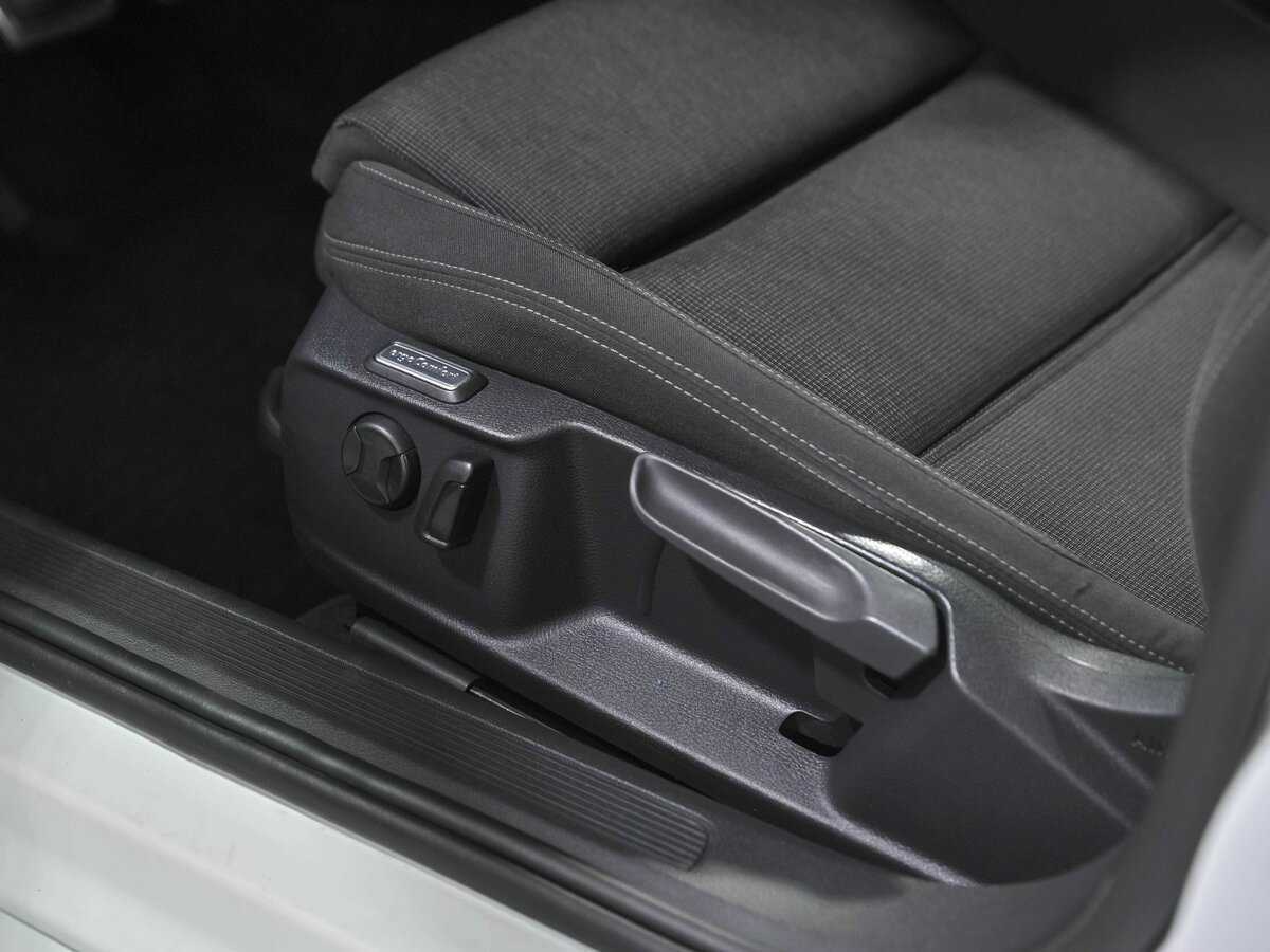 Volkswagen Passat 2015 года с пробегом. Фото: #14