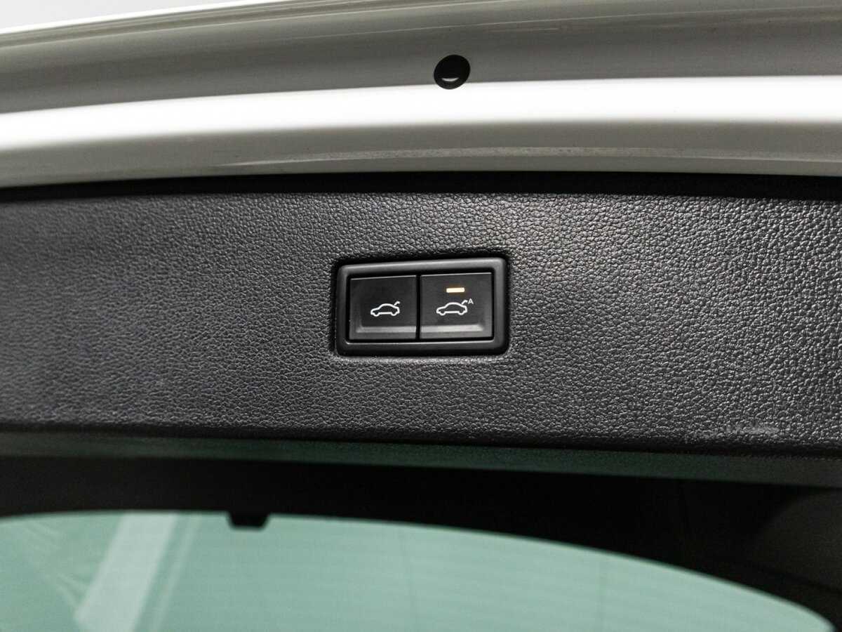 Volkswagen Tiguan 2018 года с пробегом. Фото: #14