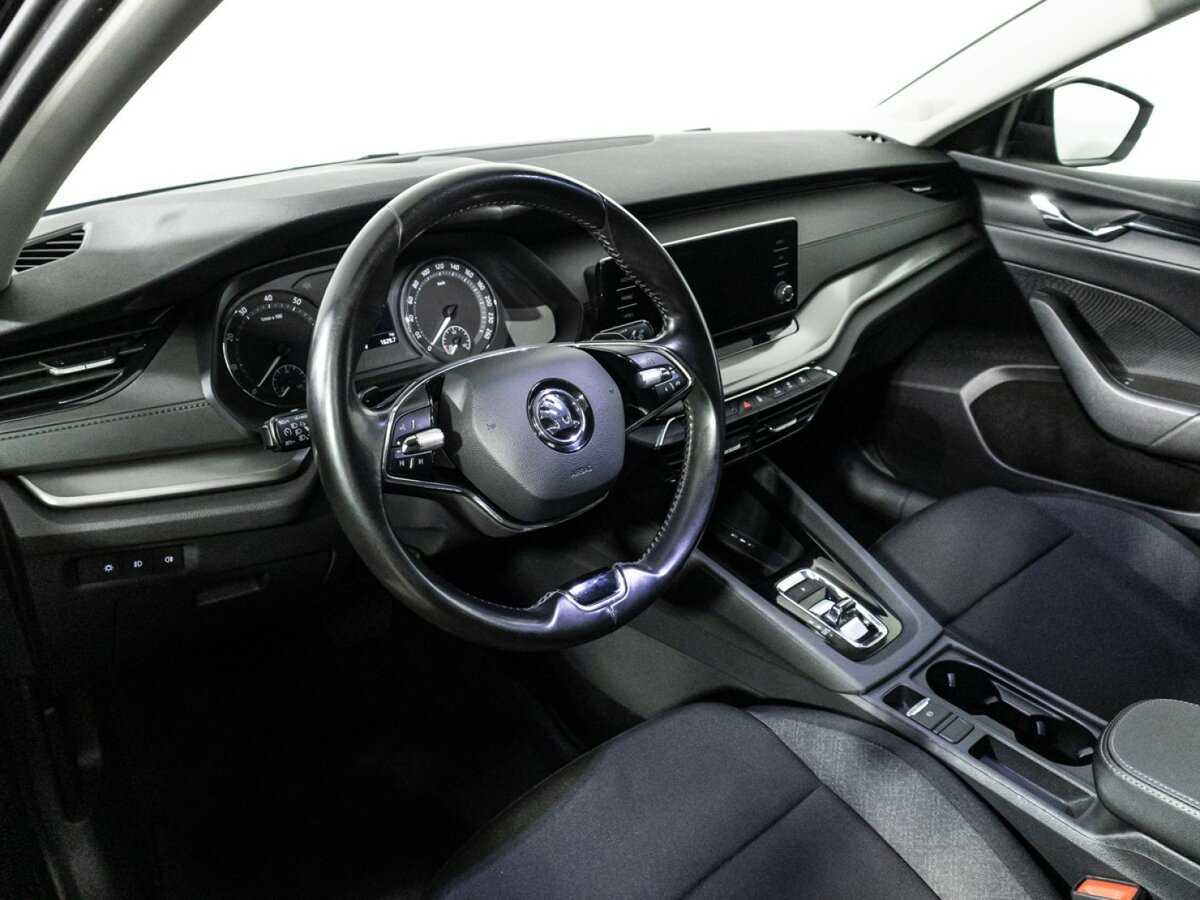 Skoda Octavia 2021 года с пробегом. Фото: #10