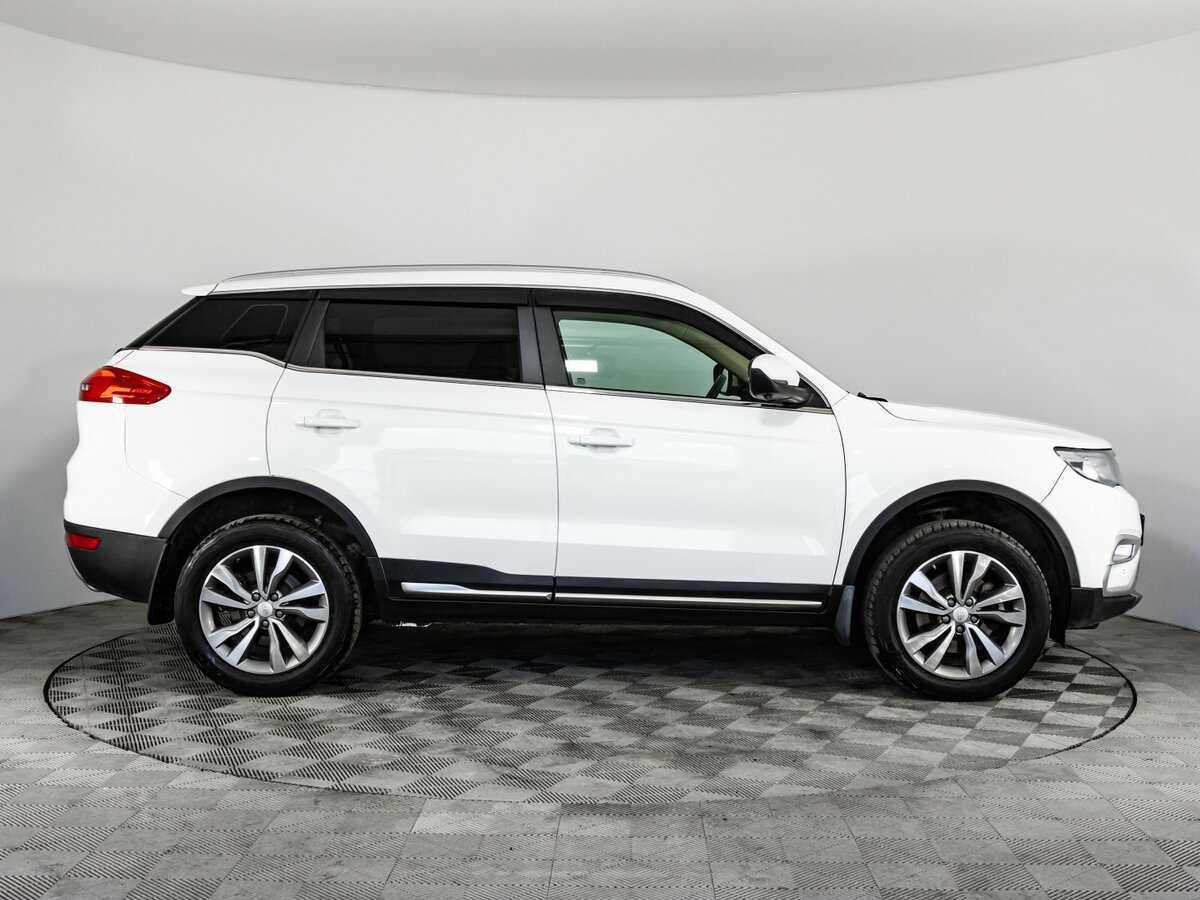 Geely Atlas 2020 года с пробегом. Фото: #3