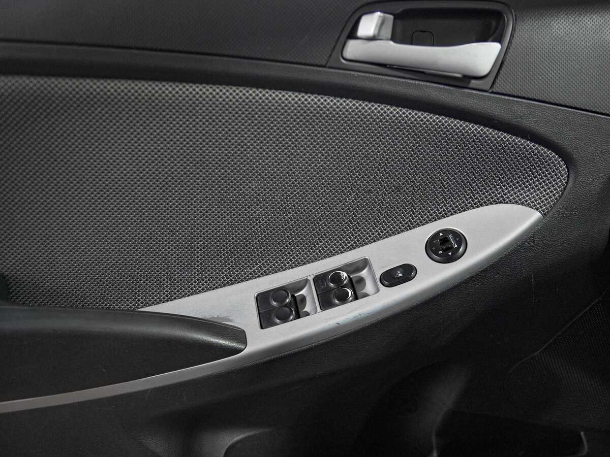 Hyundai Solaris 2012 года с пробегом. Фото: #9