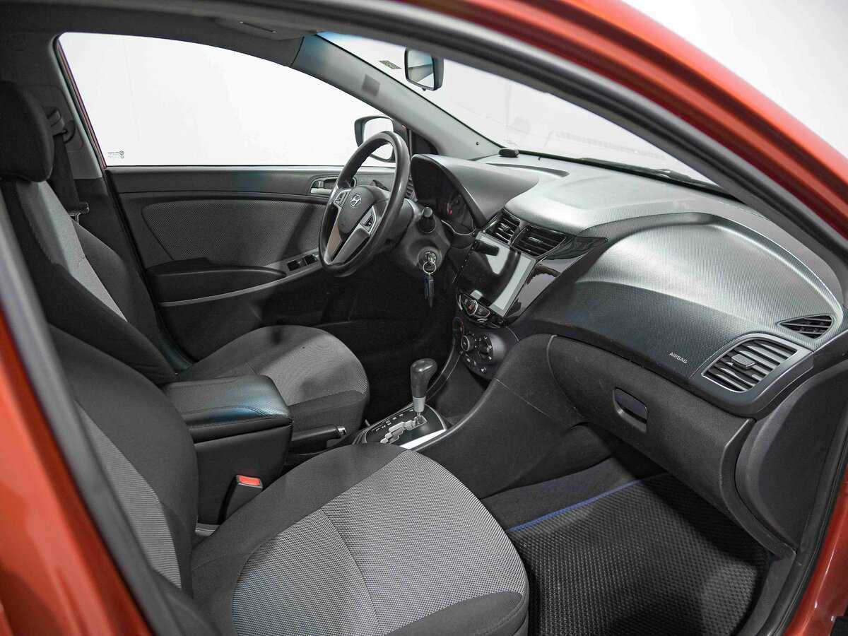 Hyundai Solaris 2012 года с пробегом. Фото: #11