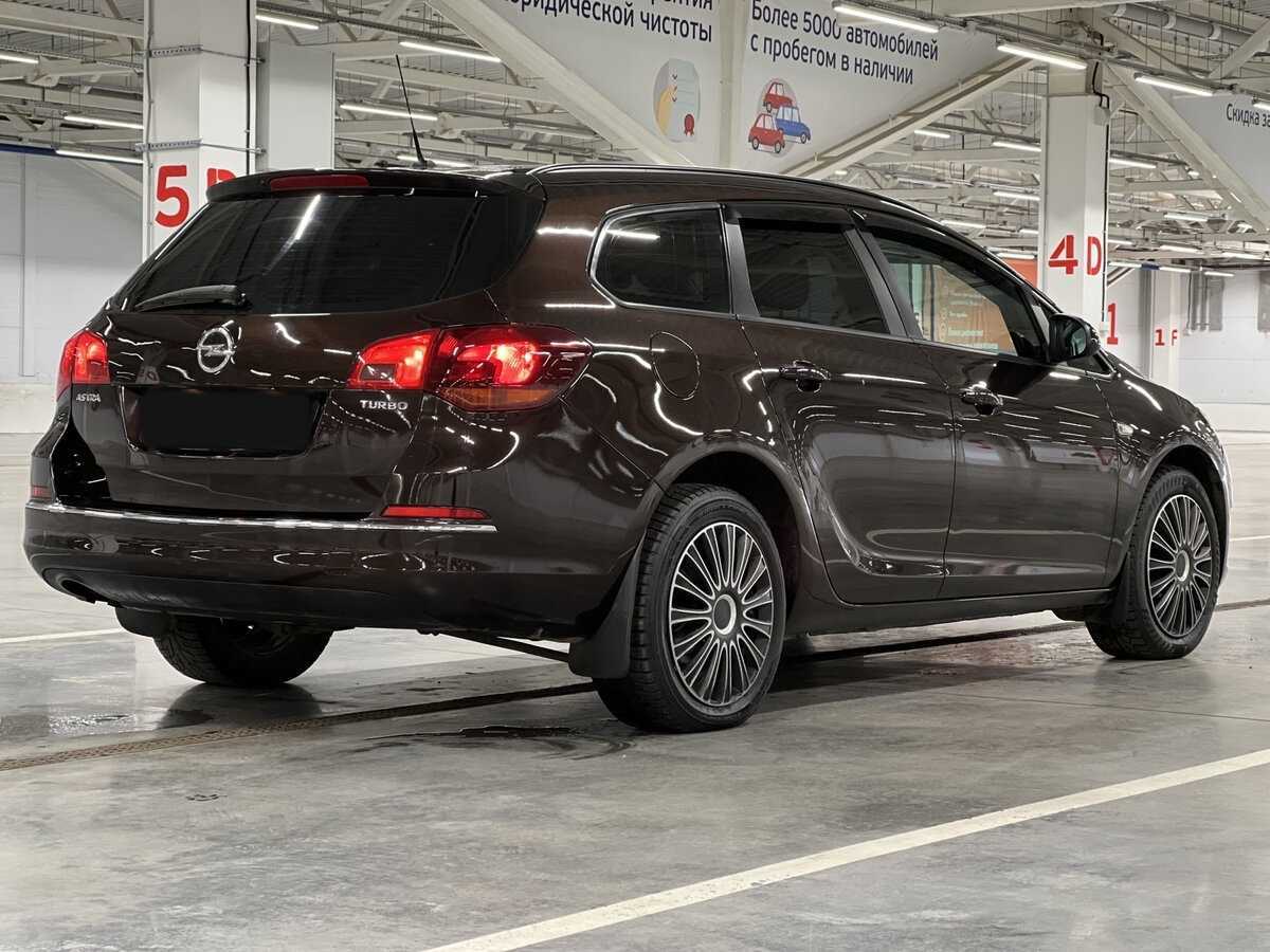 Opel Astra 2013 года с пробегом. Фото: #4