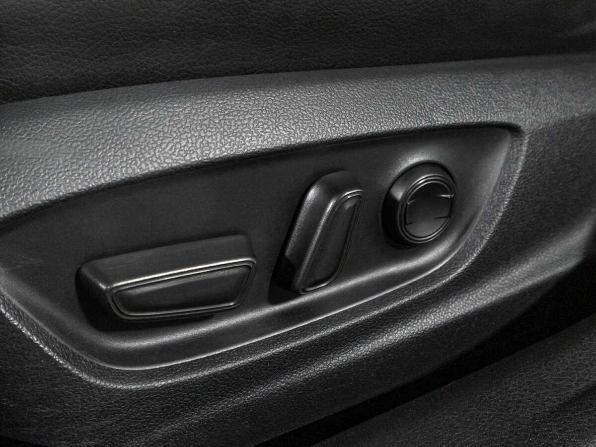 Toyota Camry 2019 года с пробегом. Фото: #16