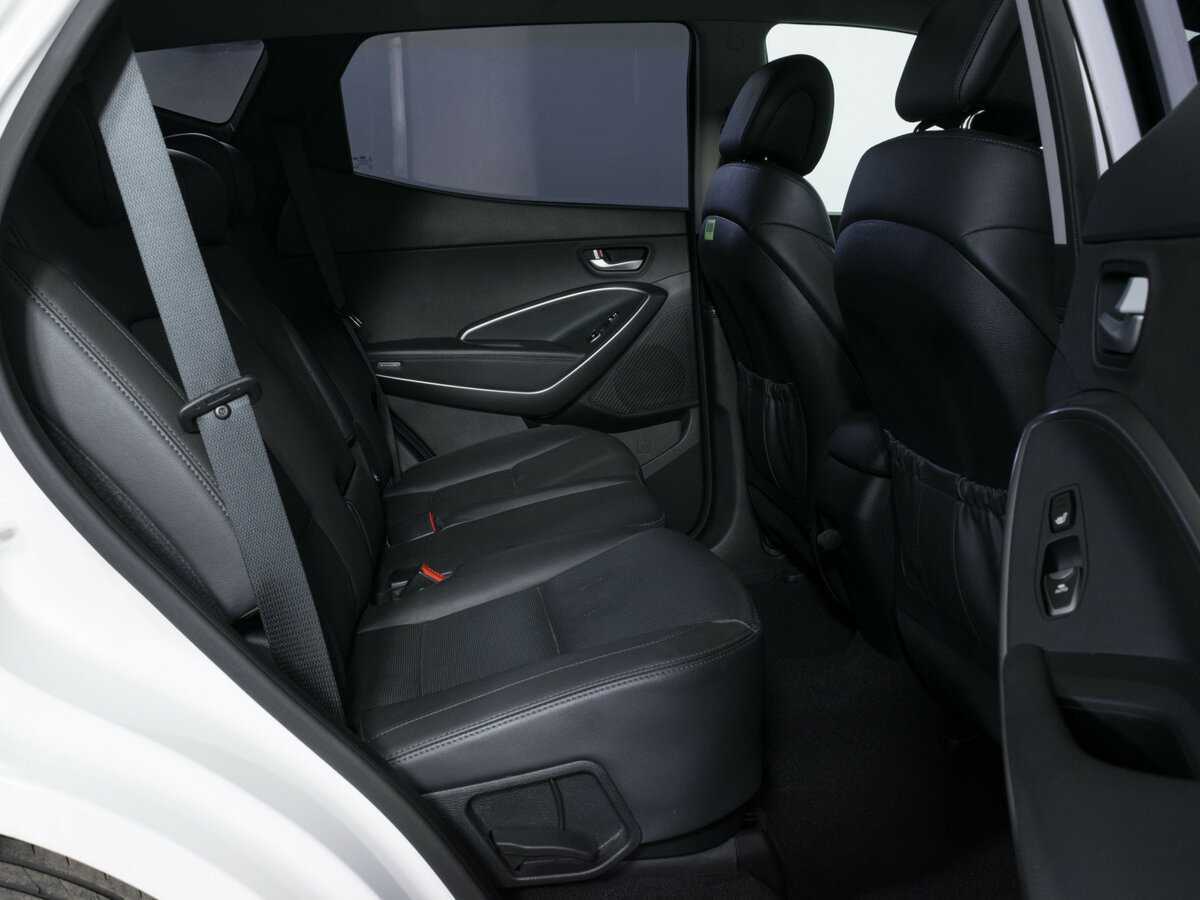 Hyundai Santa Fe 2017 года с пробегом. Фото: #9