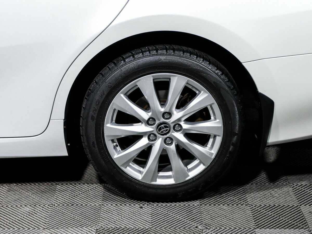 Toyota Camry 2019 года с пробегом. Фото: #14