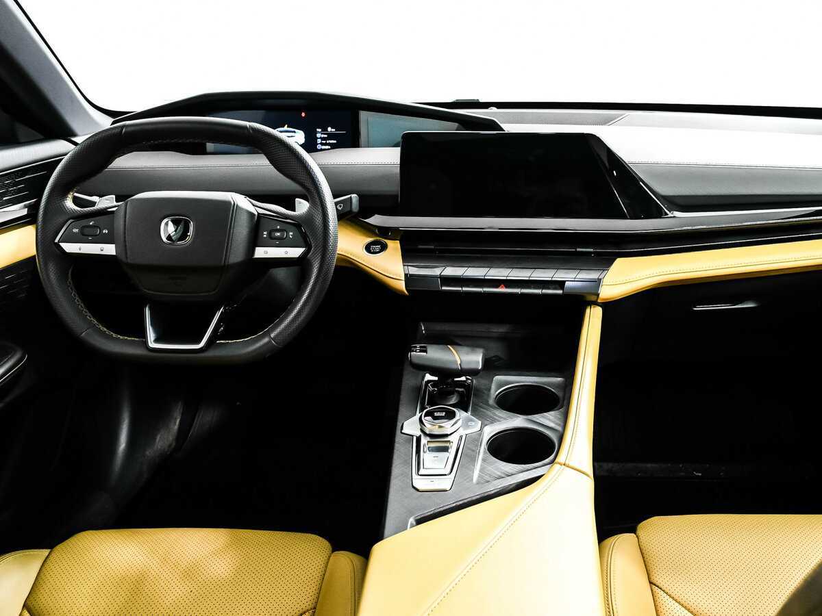 Changan UNI-V 2023 года с пробегом. Фото: #10