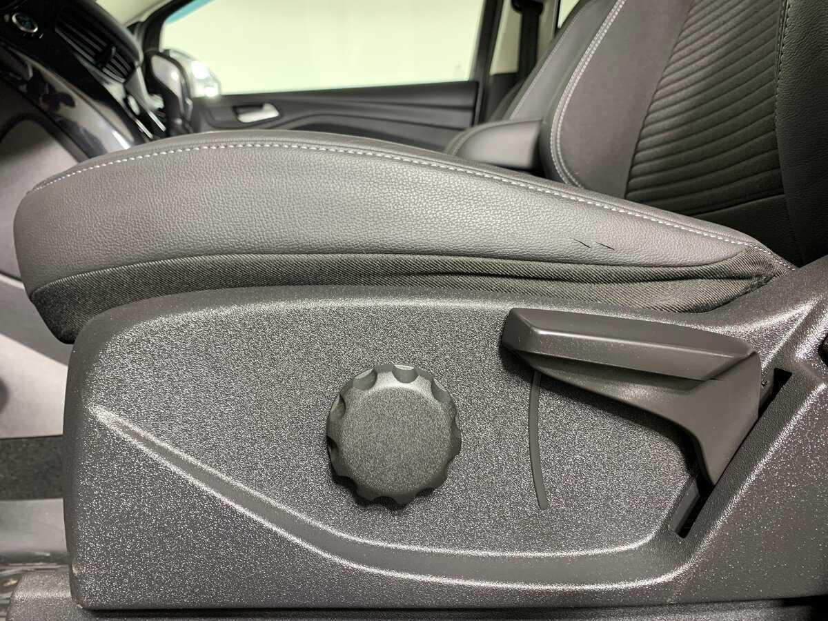 Ford Kuga 2017 года с пробегом. Фото: #16