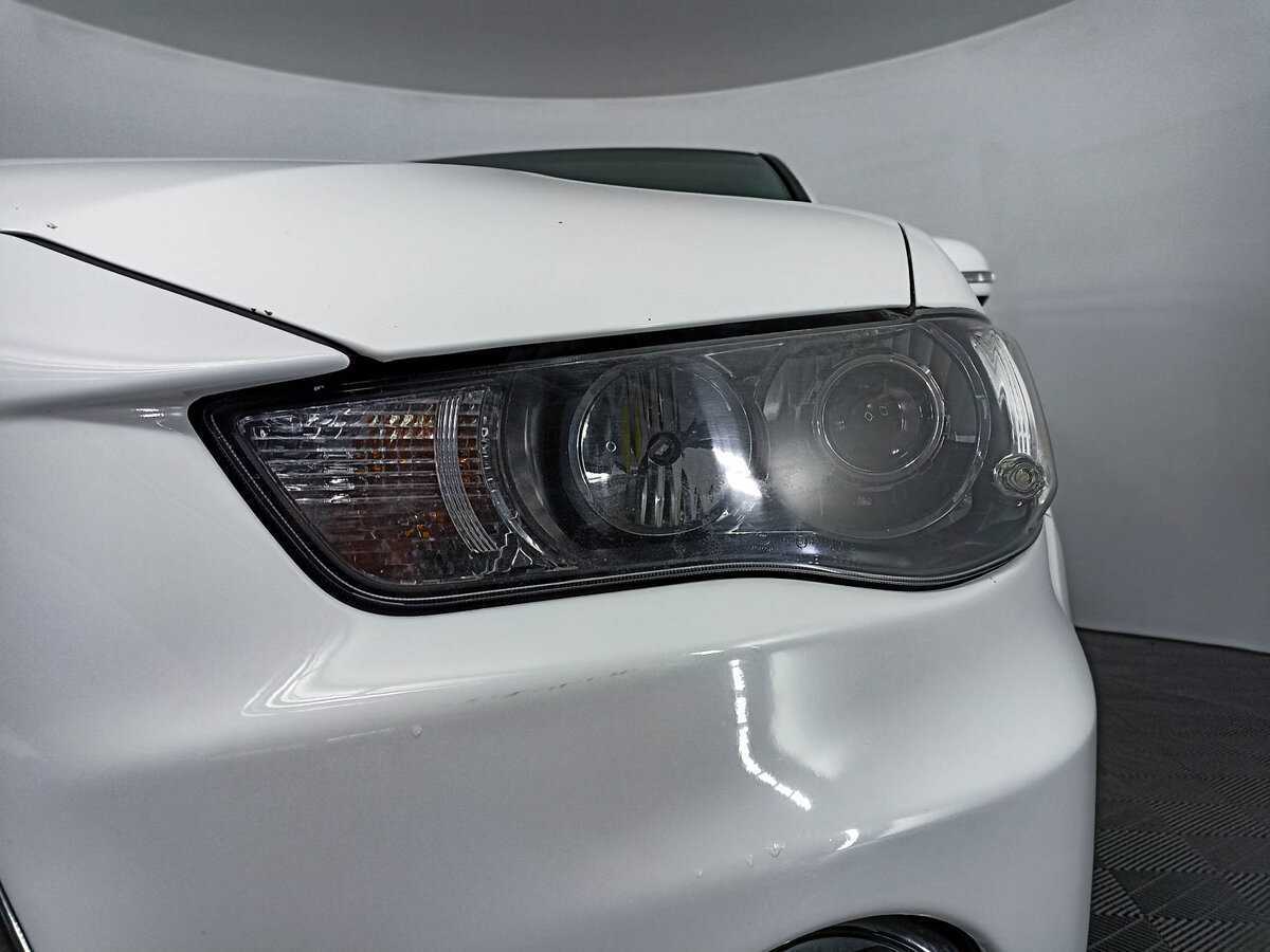 Mitsubishi Outlander 2012 года с пробегом. Фото: #16