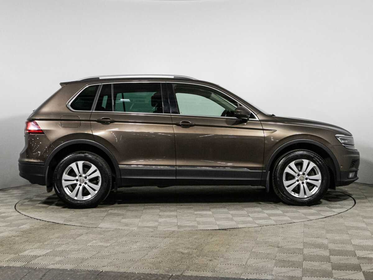 Volkswagen Tiguan 2018 года с пробегом. Фото: #3