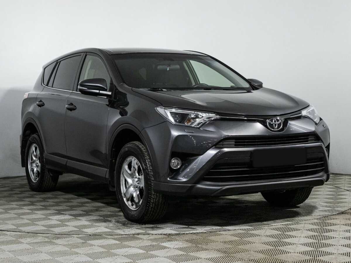 Toyota RAV4 2016 года с пробегом. Фото: #2