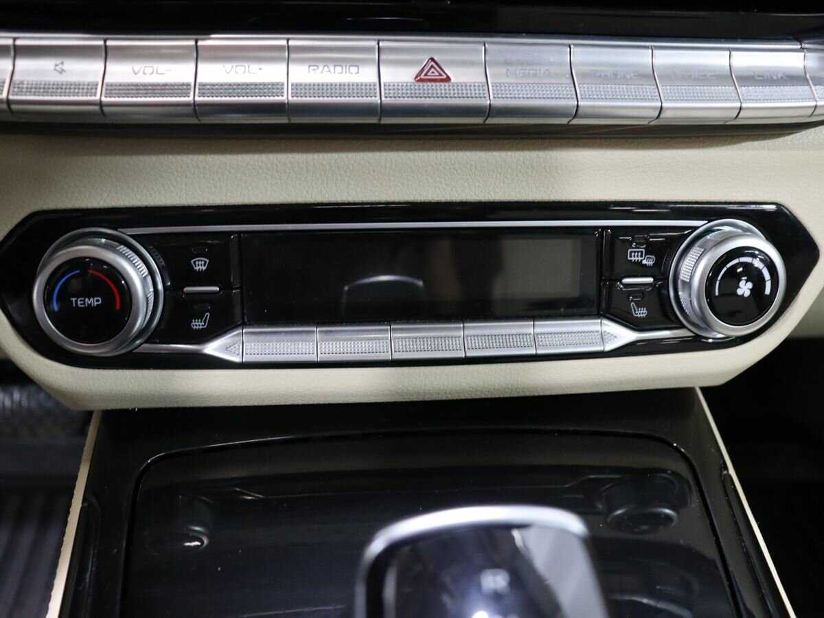 FAW Bestune T77 2023 года с пробегом. Фото: #19