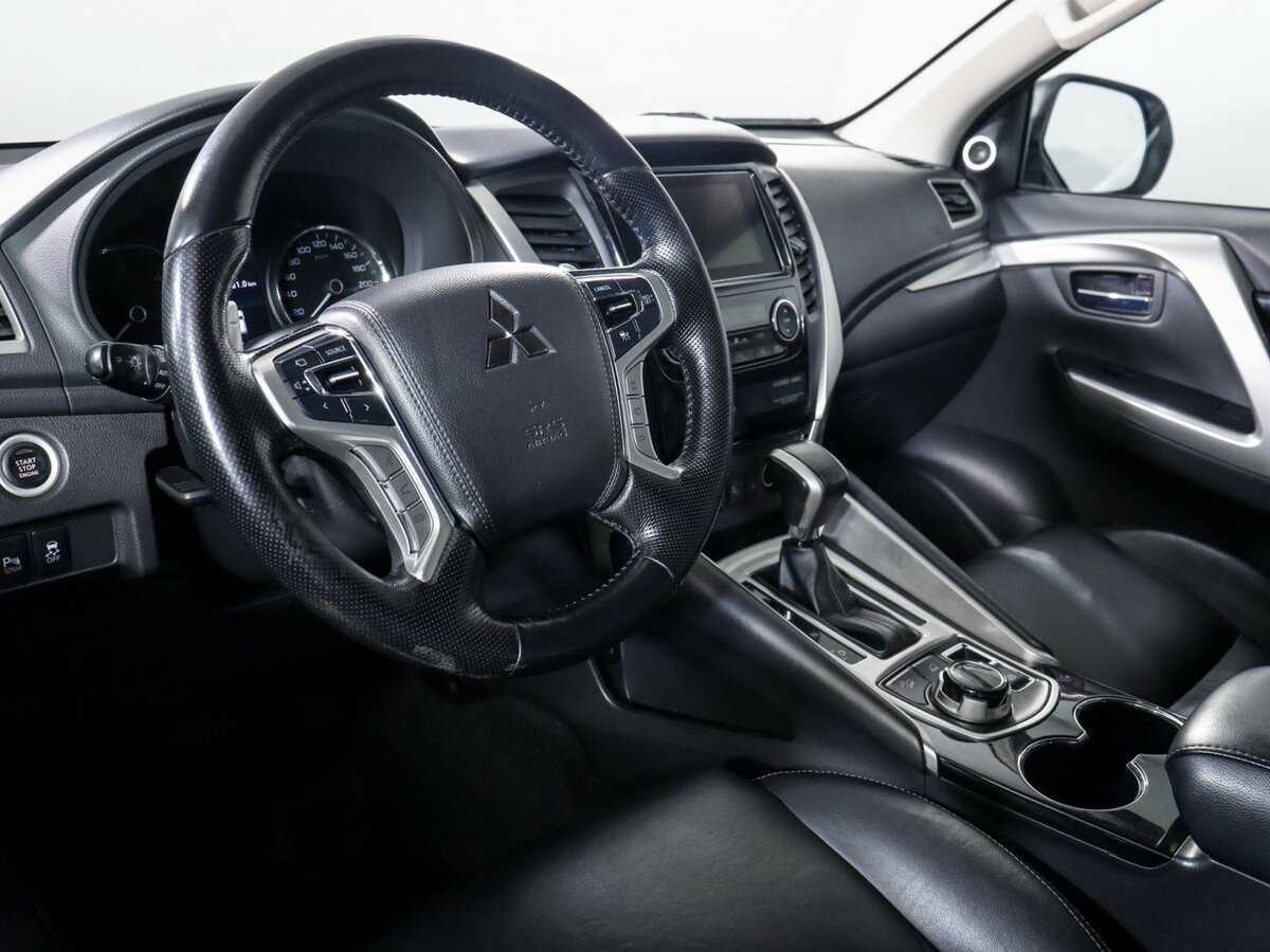Mitsubishi Pajero Sport 2019 года с пробегом. Фото: #13