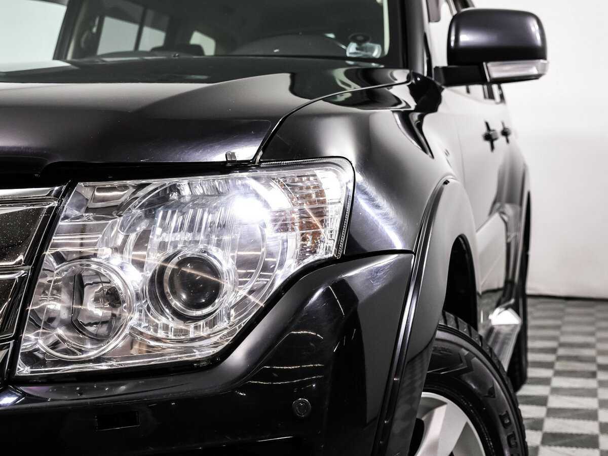 Mitsubishi Pajero 2015 года с пробегом. Фото: #13
