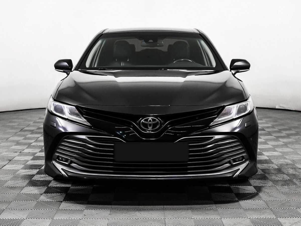 Toyota Camry 2019 года с пробегом. Фото: #1