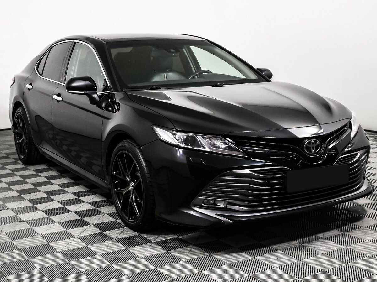 Toyota Camry 2019 года с пробегом. Фото: #2