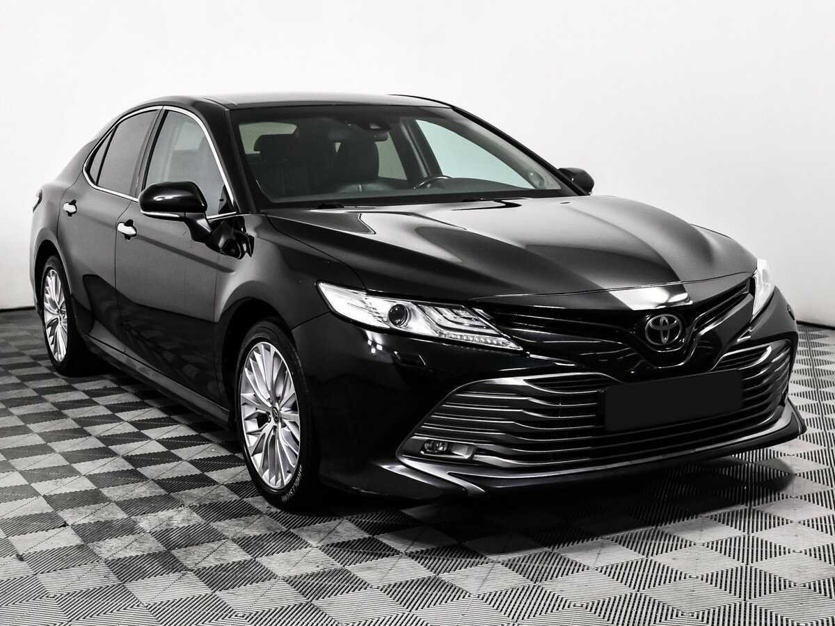 Toyota Camry 2019 года с пробегом. Фото: #2
