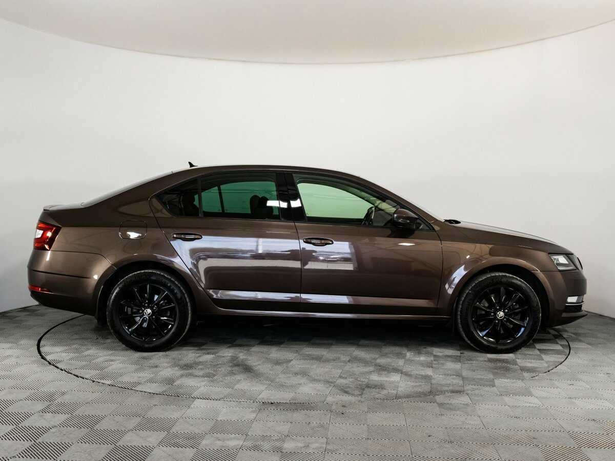 Skoda Octavia 2018 года с пробегом. Фото: #3