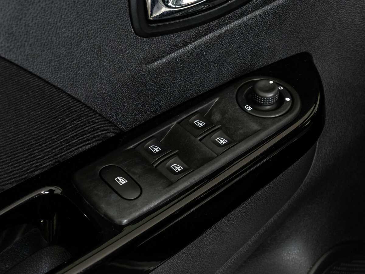 Renault Kaptur 2017 года с пробегом. Фото: #17