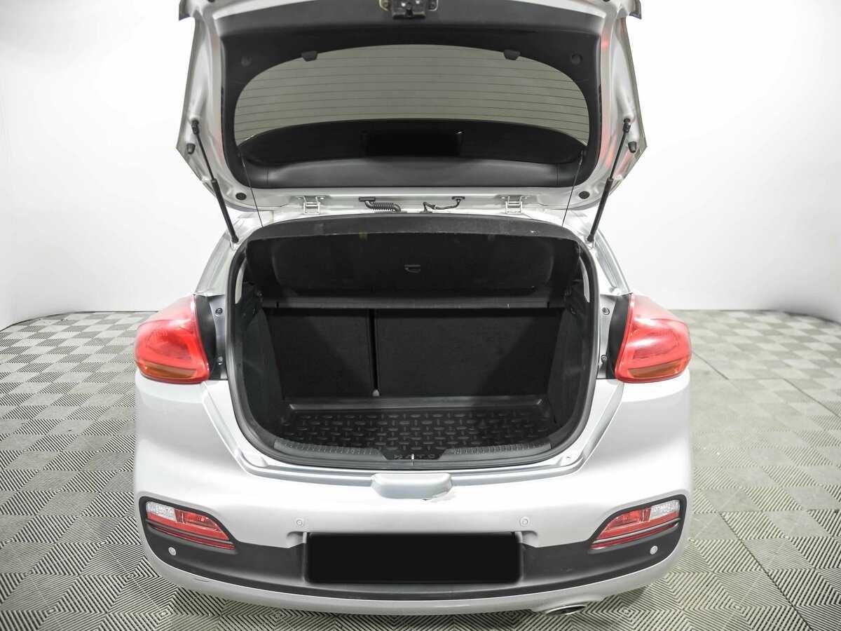 Kia Ceed 2013 года с пробегом. Фото: #14