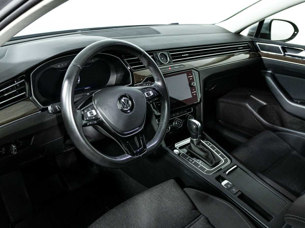 Volkswagen Passat 2017 года с пробегом. Фото: #10