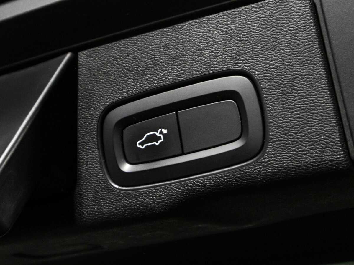 Volvo XC60 2019 года с пробегом. Фото: #15
