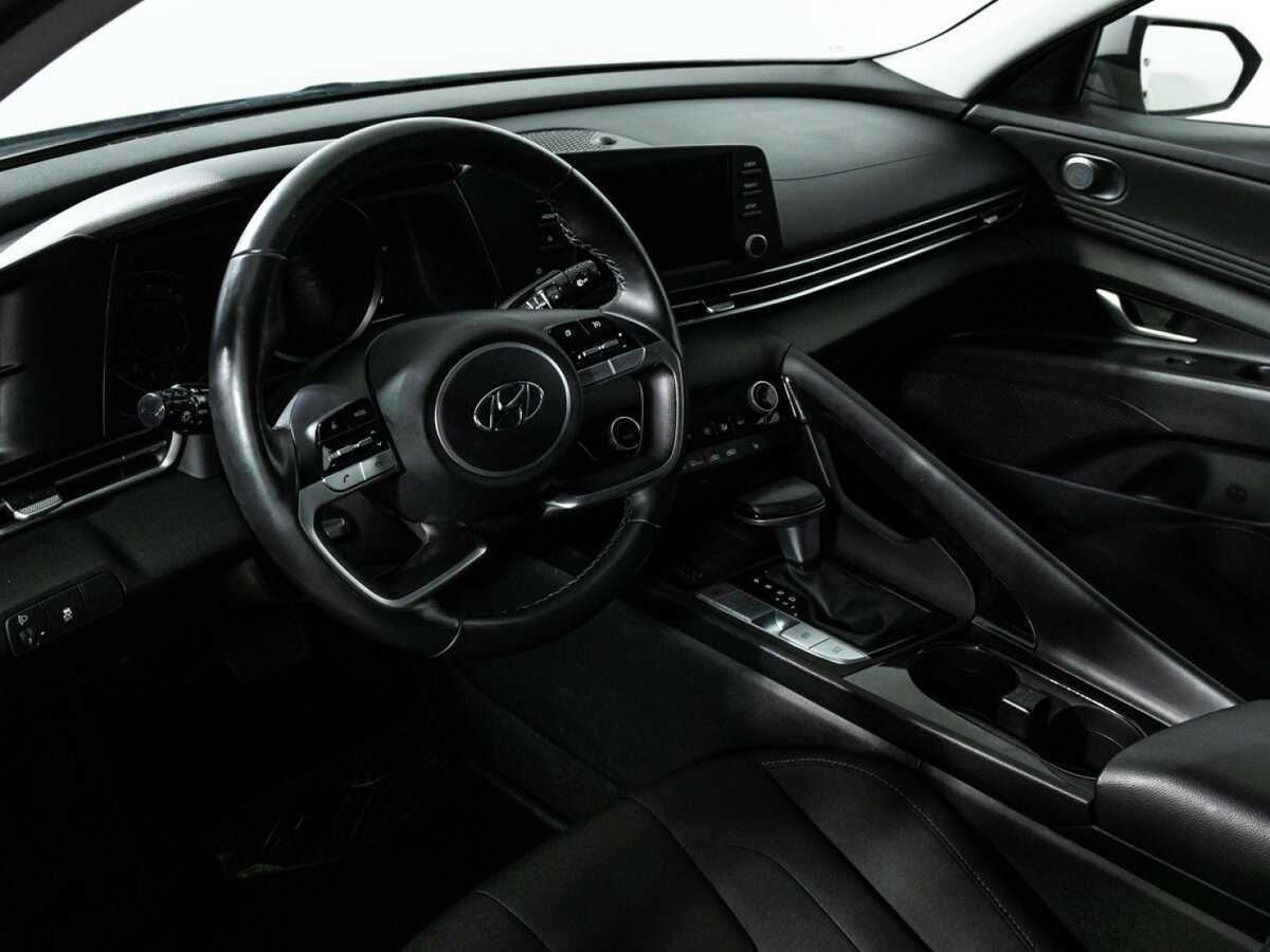 Hyundai Elantra 2021 года с пробегом. Фото: #10