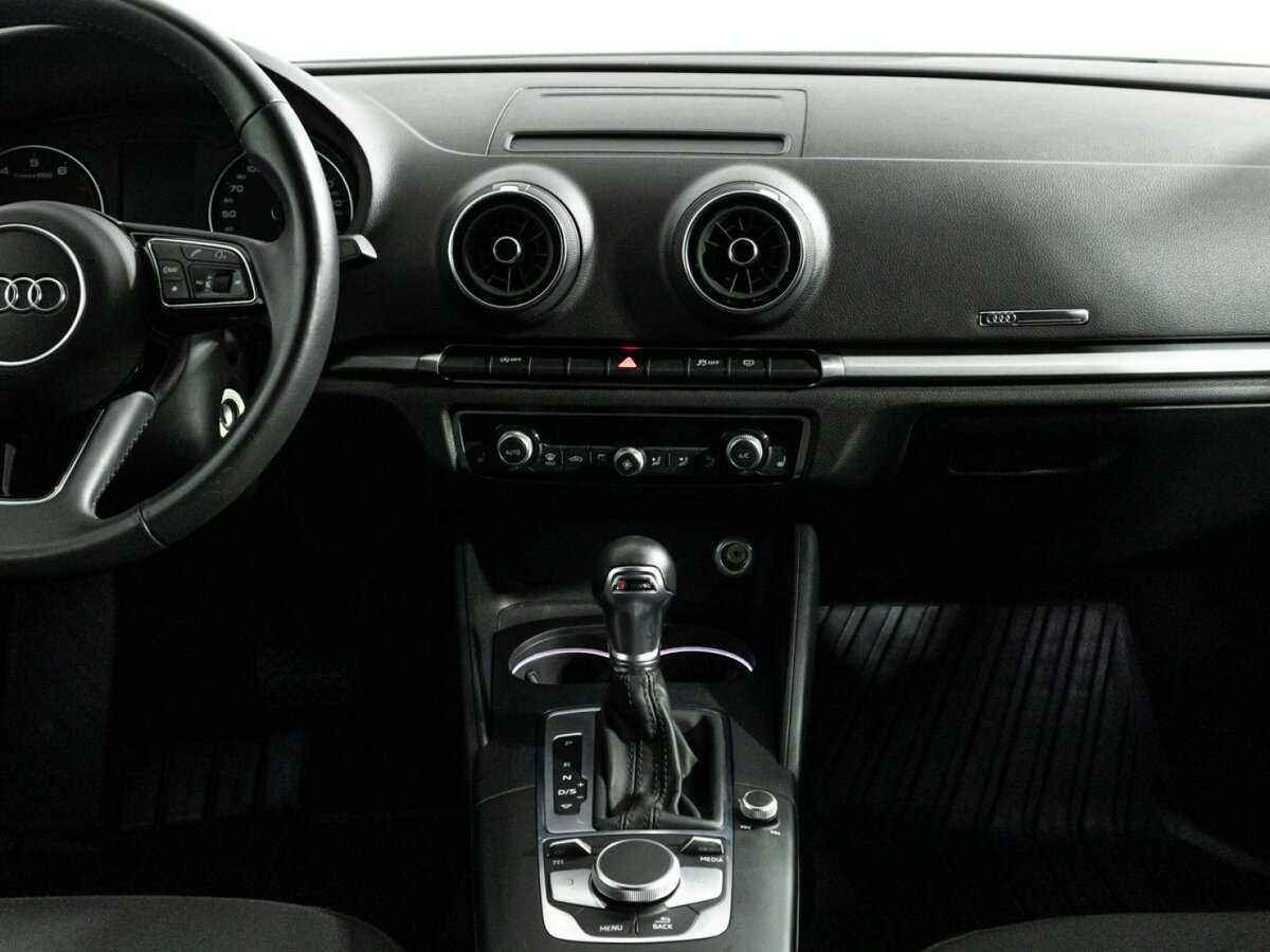 Audi A3 2019 года с пробегом. Фото: #13