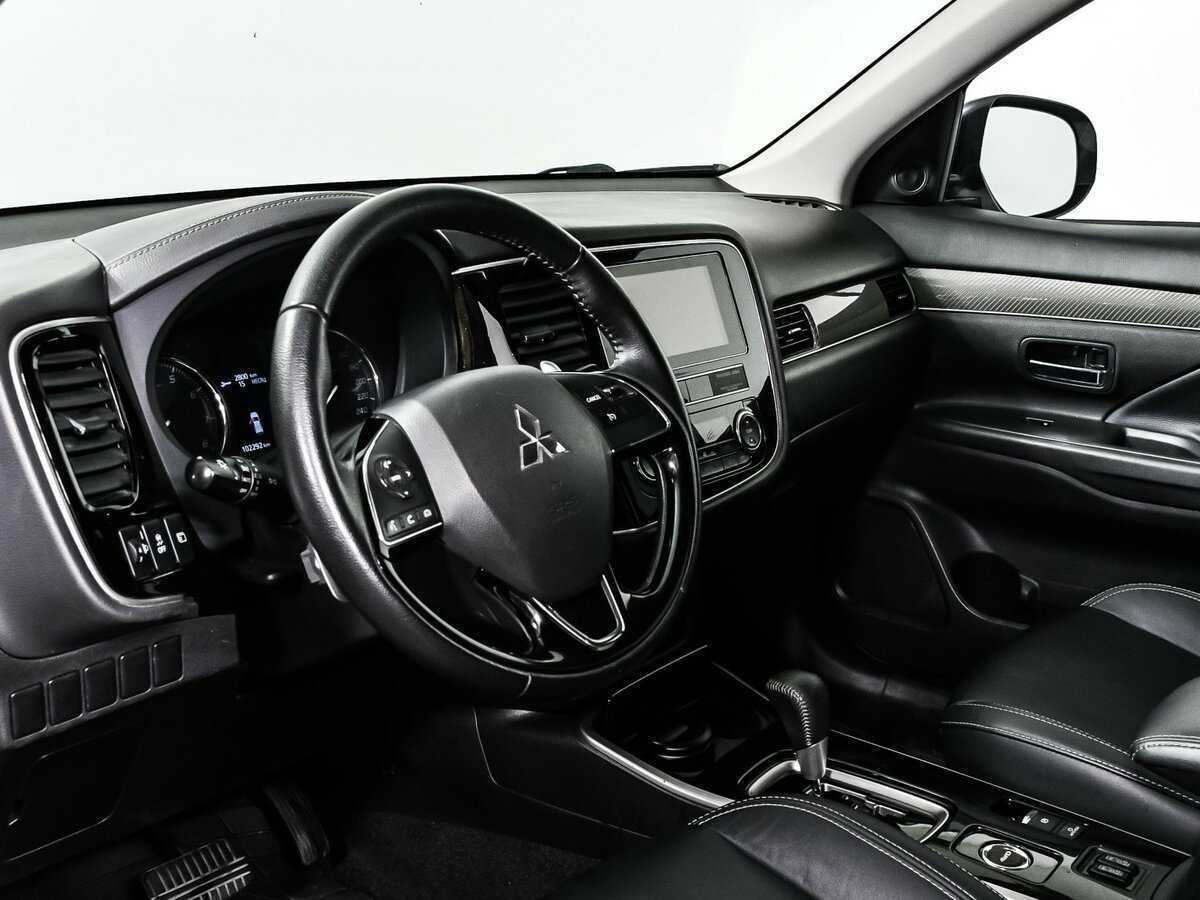 Mitsubishi Outlander 2019 года с пробегом. Фото: #9