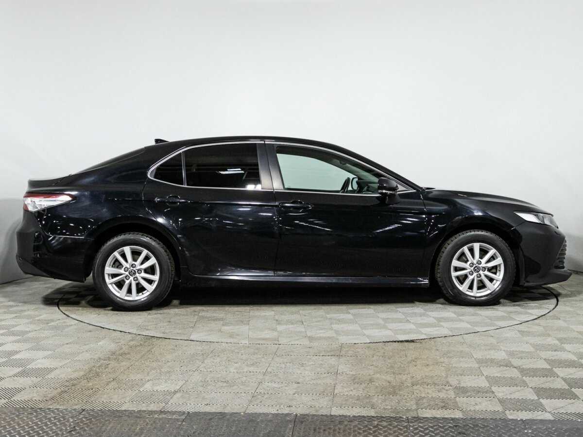 Toyota Camry 2019 года с пробегом. Фото: #3