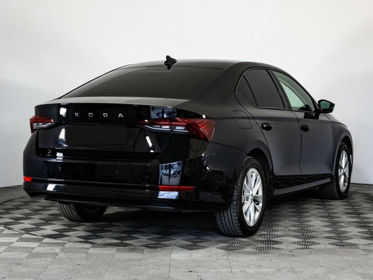 Skoda Octavia 2021 года с пробегом. Фото: #3
