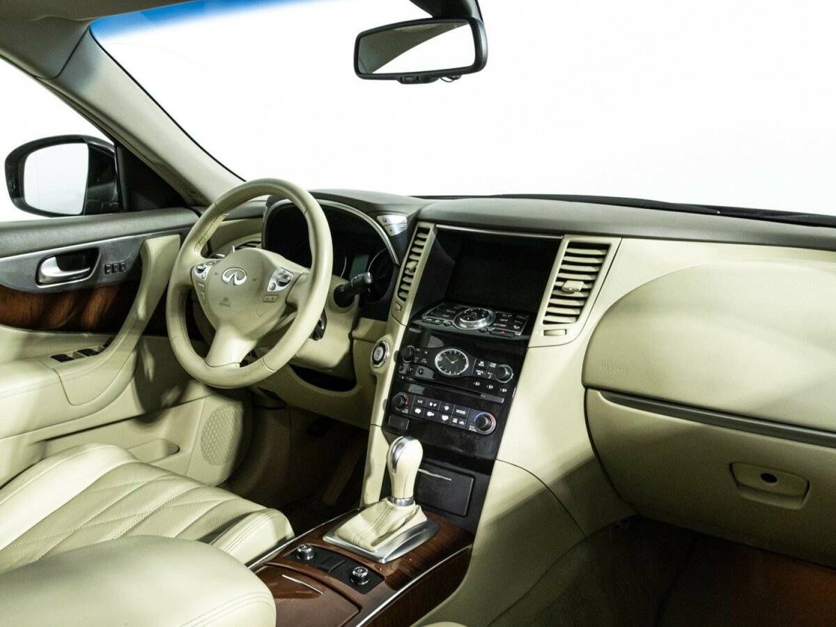 Infiniti FX 2012 года с пробегом. Фото: #8