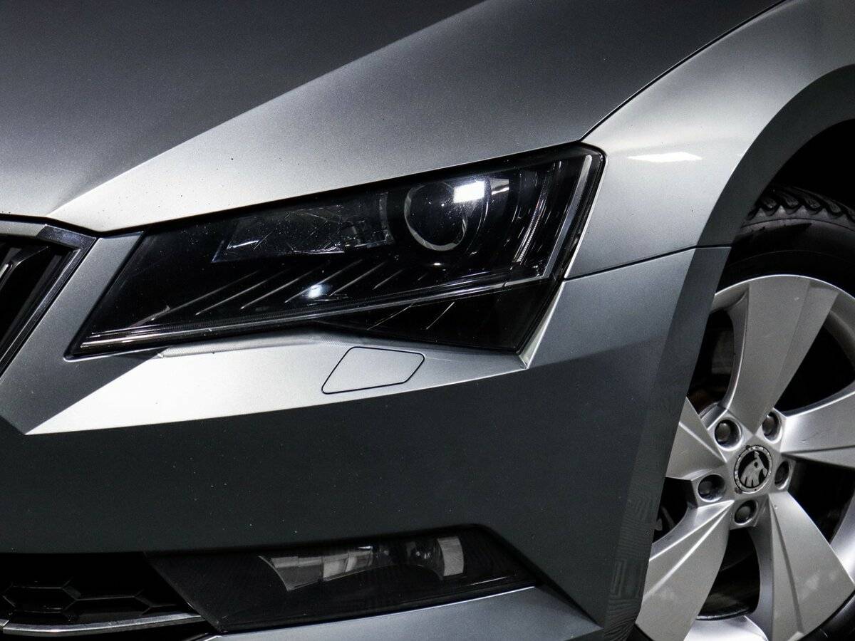 Skoda Superb 2017 года с пробегом. Фото: #12